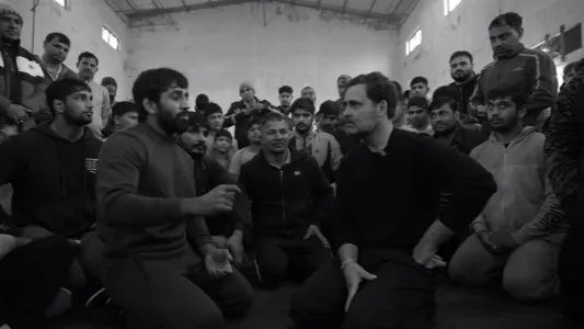Rahul Gandhi Impresses with Jiu-Jitsu Moves in Special Encounter with Bajrang Punia